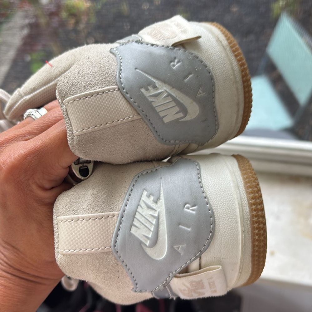 RARE Nike Air Force 1 Jester Lo in Desert Sand - Picture 8 of 9